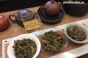 普洱茶名字的由來：云南黃草林三種說法，源自古代稱普洱地區(qū)為南蠻，亦稱普者茶，以及普洱河畔特產(chǎn)，且有‘普’字諧音。