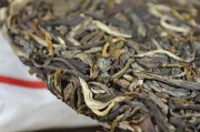 陳年普洱茶開泡視頻講解教程-怎樣撬開陳年普洱茶？