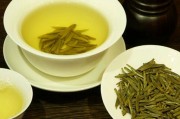 榮成茶友欣賞道家茶(組圖)，老班章普洱茶