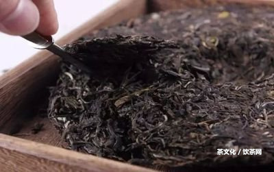 潤龍祥普洱茶勐海順海茶廠生產(chǎn)的潤龍祥普洱茶，價格多少？潤龍閣普洱茶值得購買嗎？