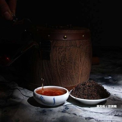 冬天普洱茶功效與作用及禁忌：全面熟悉冬普洱茶的功效與作用，以及需要留意的禁忌事。