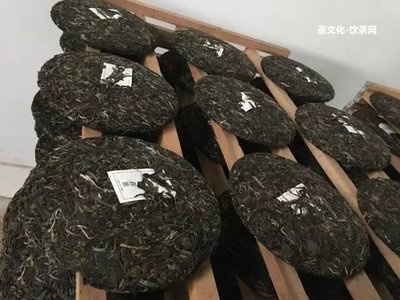 陳年普洱茶怎么撬開(kāi)子、外殼和餅茶？（視頻教學(xué)）