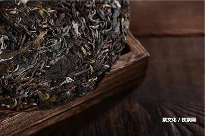 易武木普洱茶價(jià)格及珍藏品種：生茶、古樹、老樹茶餅。