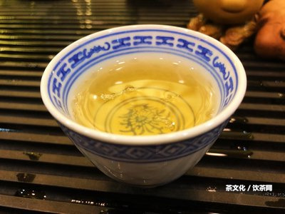 黑茶與普洱熟茶的功效與區(qū)別：作用相似但存在差異