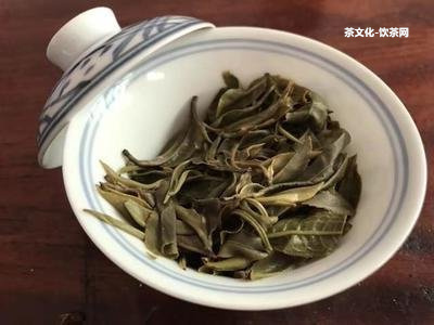 臨滄古樹(shù)茶價(jià)格表圖片，探尋古韻之美：臨滄古樹(shù)茶價(jià)格表及精美圖片一覽