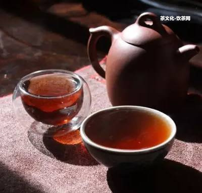 普洱茶產(chǎn)地很便宜是假的嗎？為什么真正的普洱茶產(chǎn)地價格不便宜？能否購買到真正的普洱茶？