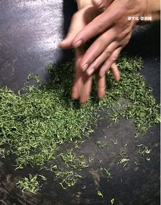 普洱景邁茶出品的云南普洱茶，聯(lián)系電話號(hào)碼和茶廠簡(jiǎn)介