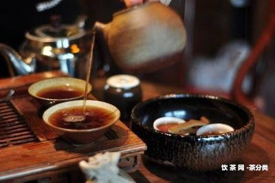 普洱茶圖鑒推薦語：熟悉普洱茶的品種、制作與功效，品嘗正宗普洱茶，體驗不同口感與風味，選擇適合本人的普洱茶品牌和購買渠道。