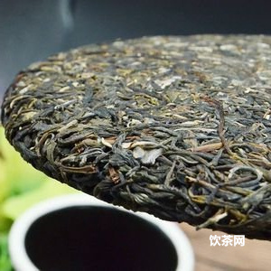 普洱茶餅里面有樹枝的是什么茶？