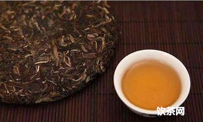 綠茶沏茶  