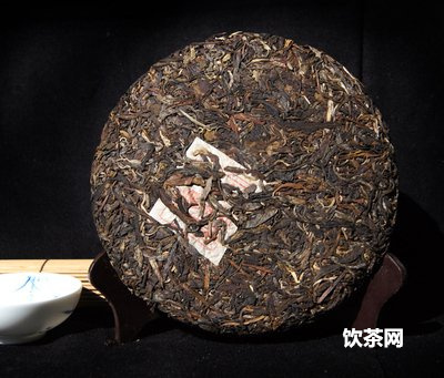 普洱茶跟古樹(shù)茶區(qū)別，古樹(shù)普洱和普通普洱的功效差別