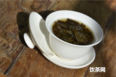 龍井茶泡的水什么顏色