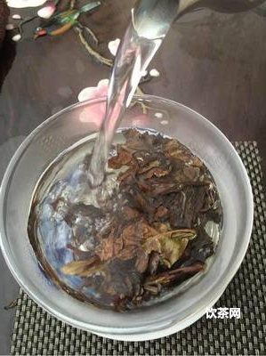 普洱茶茶多少錢一斤