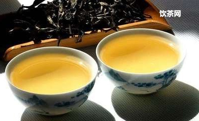 普洱茶餅里面有樹枝的是什么茶？